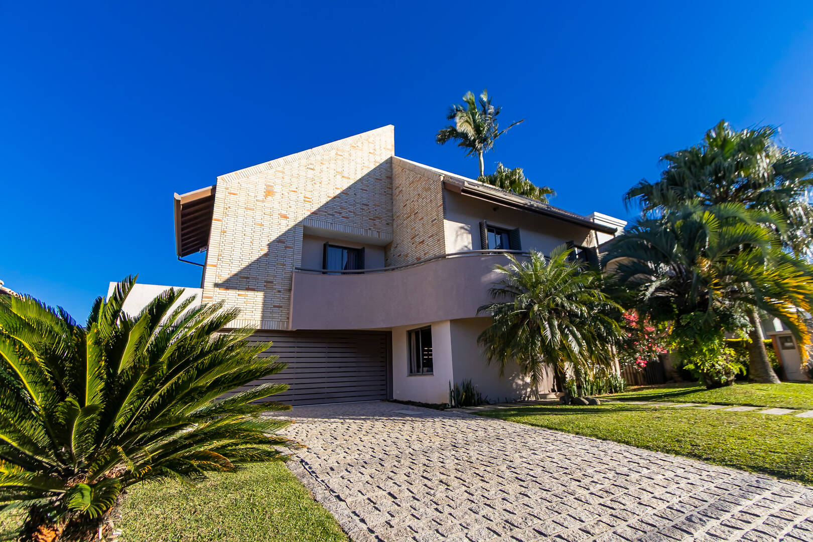 Casa à venda com 4 quartos, 278m² - Foto 3