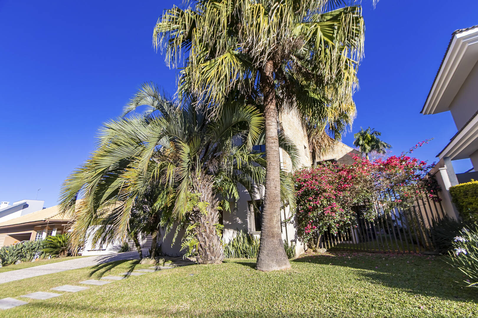 Casa à venda com 4 quartos, 278m² - Foto 6