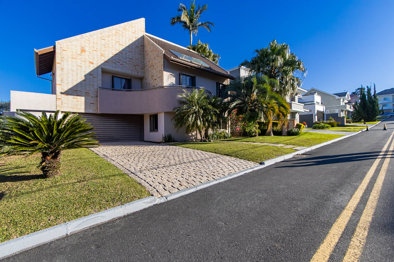 Casa à venda com 4 quartos, 278m² - Foto 8