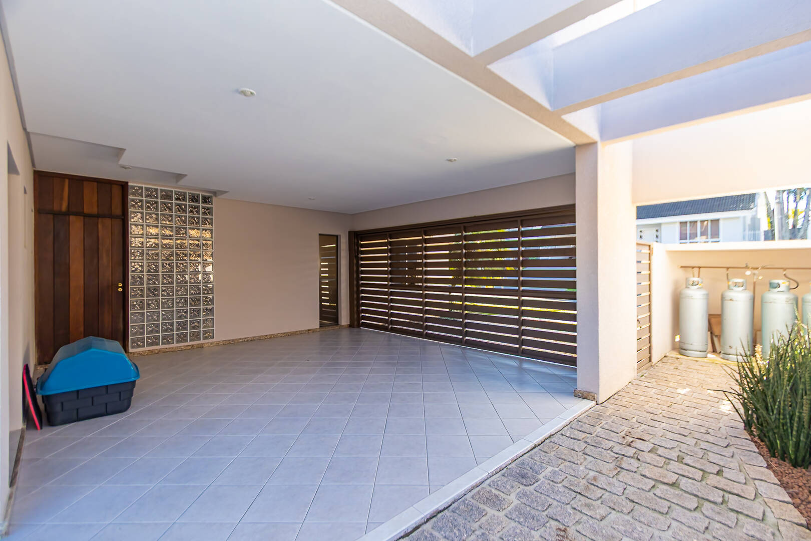 Casa à venda com 4 quartos, 278m² - Foto 9