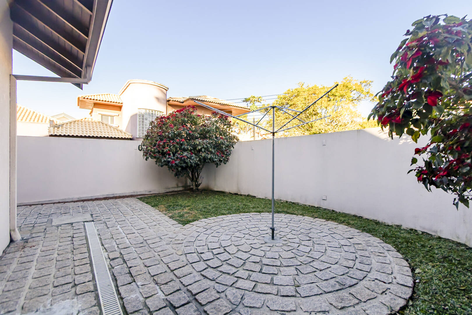 Casa à venda com 4 quartos, 278m² - Foto 15
