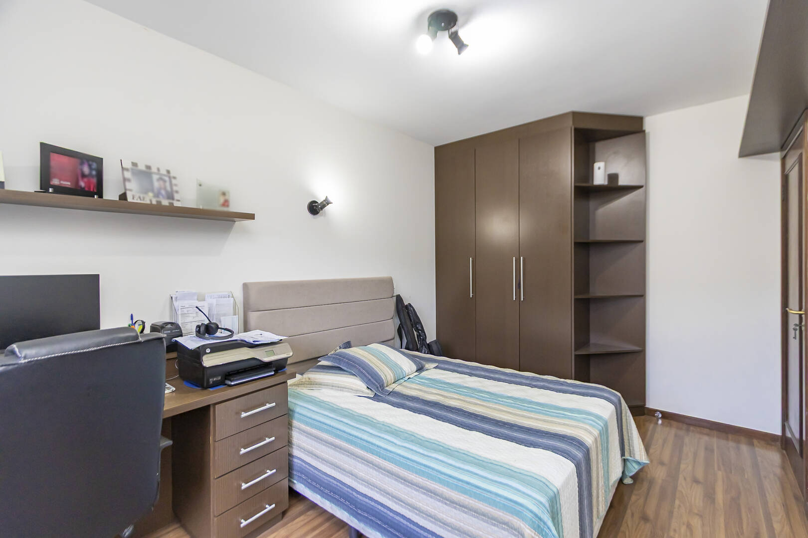 Casa à venda com 4 quartos, 278m² - Foto 46