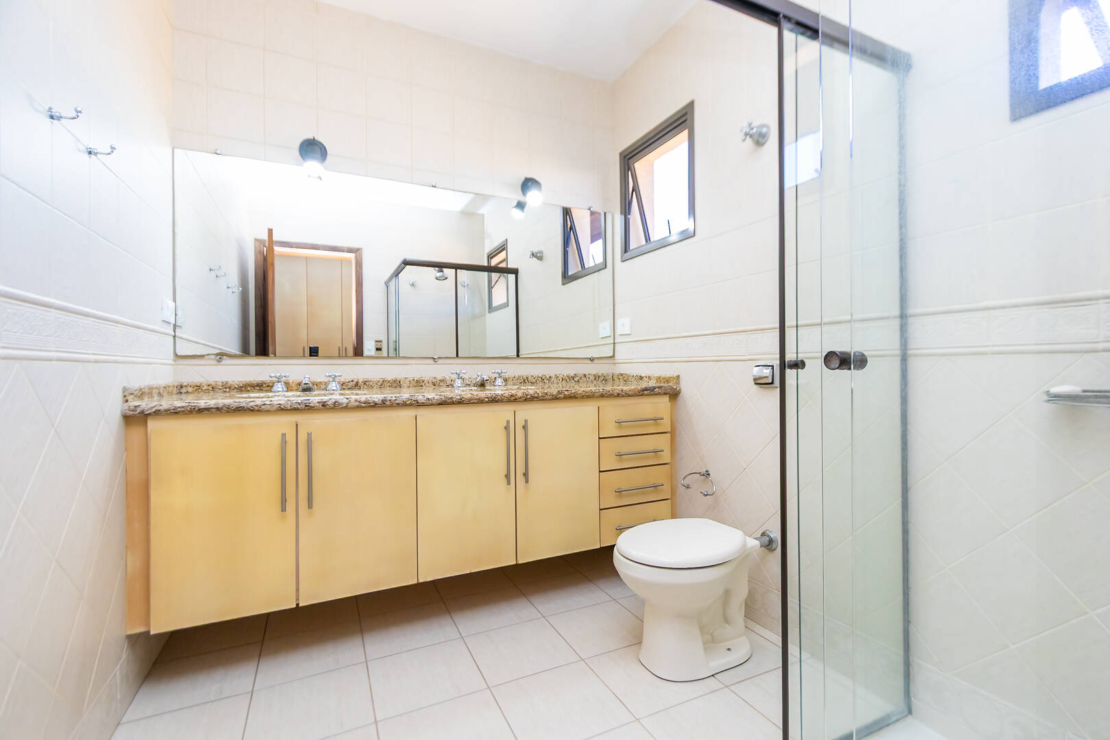 Casa à venda com 4 quartos, 278m² - Foto 62