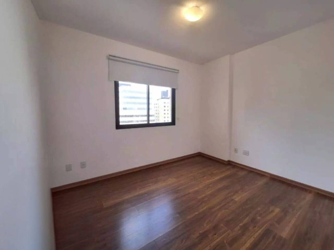 Apartamento para alugar com 4 quartos, 111m² - Foto 18