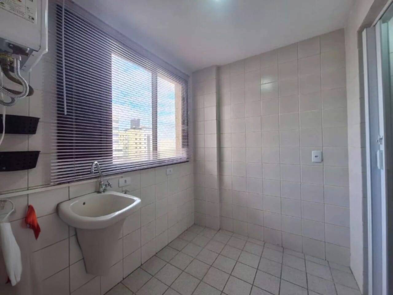 Apartamento para alugar com 4 quartos, 111m² - Foto 26