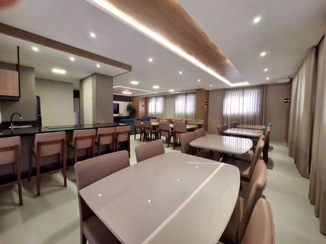 Apartamento para alugar com 4 quartos, 111m² - Foto 10